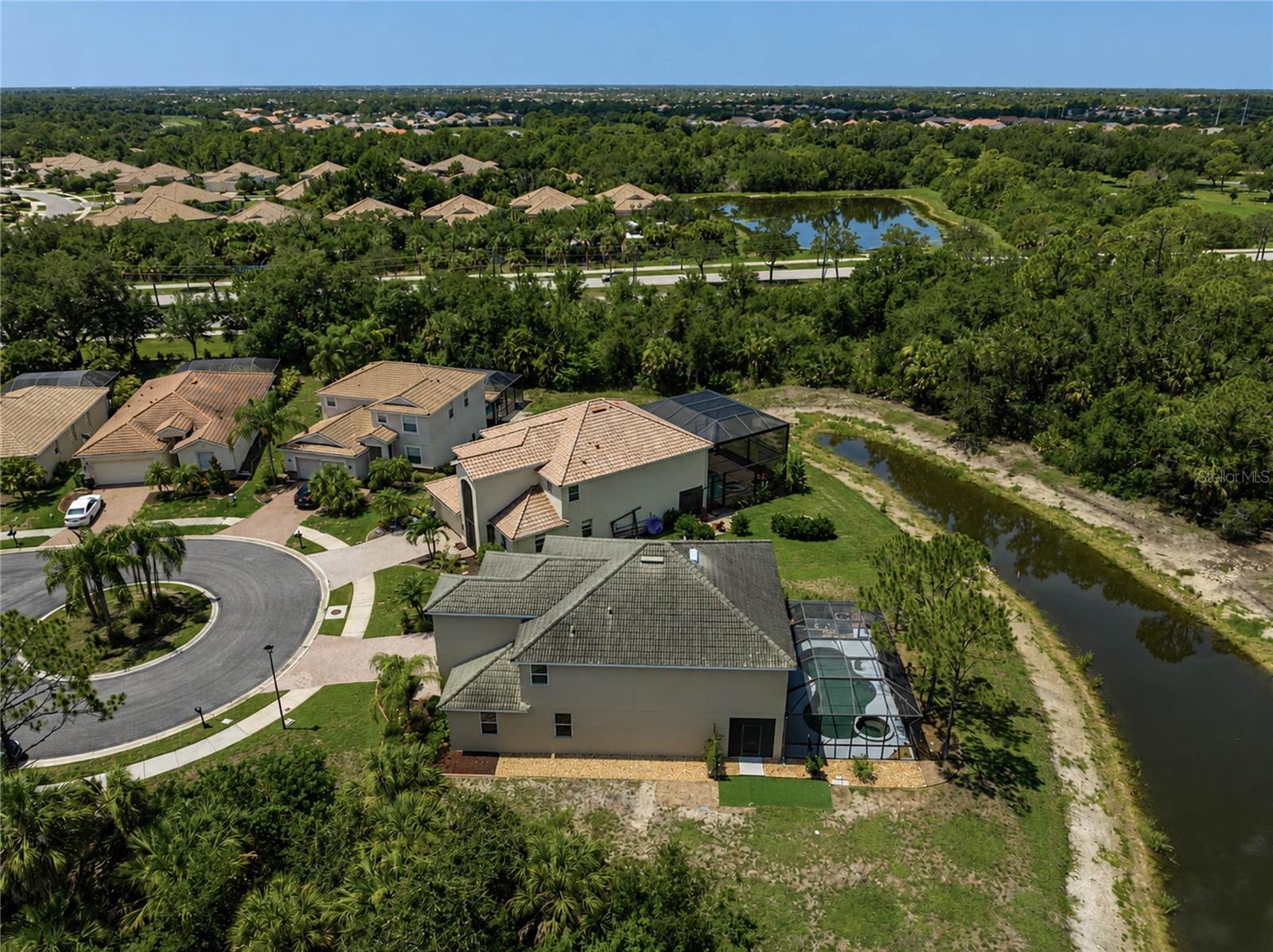 STONEYBROOK AT VENICE UNIT 5 - Residential