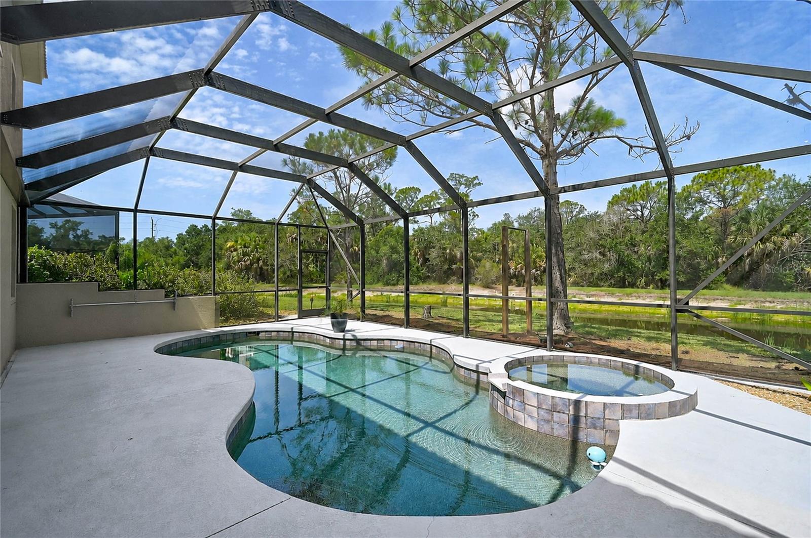 STONEYBROOK AT VENICE UNIT 5 - Residential