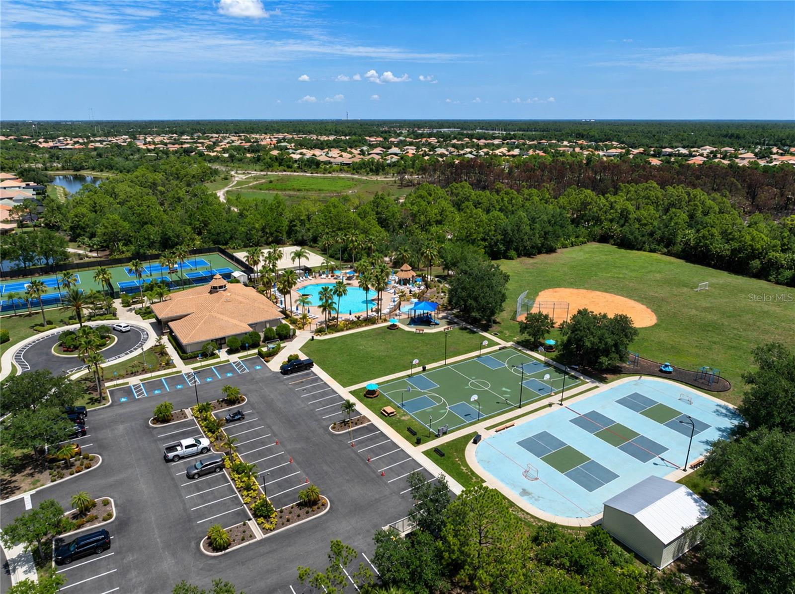 STONEYBROOK AT VENICE UNIT 5 - Residential