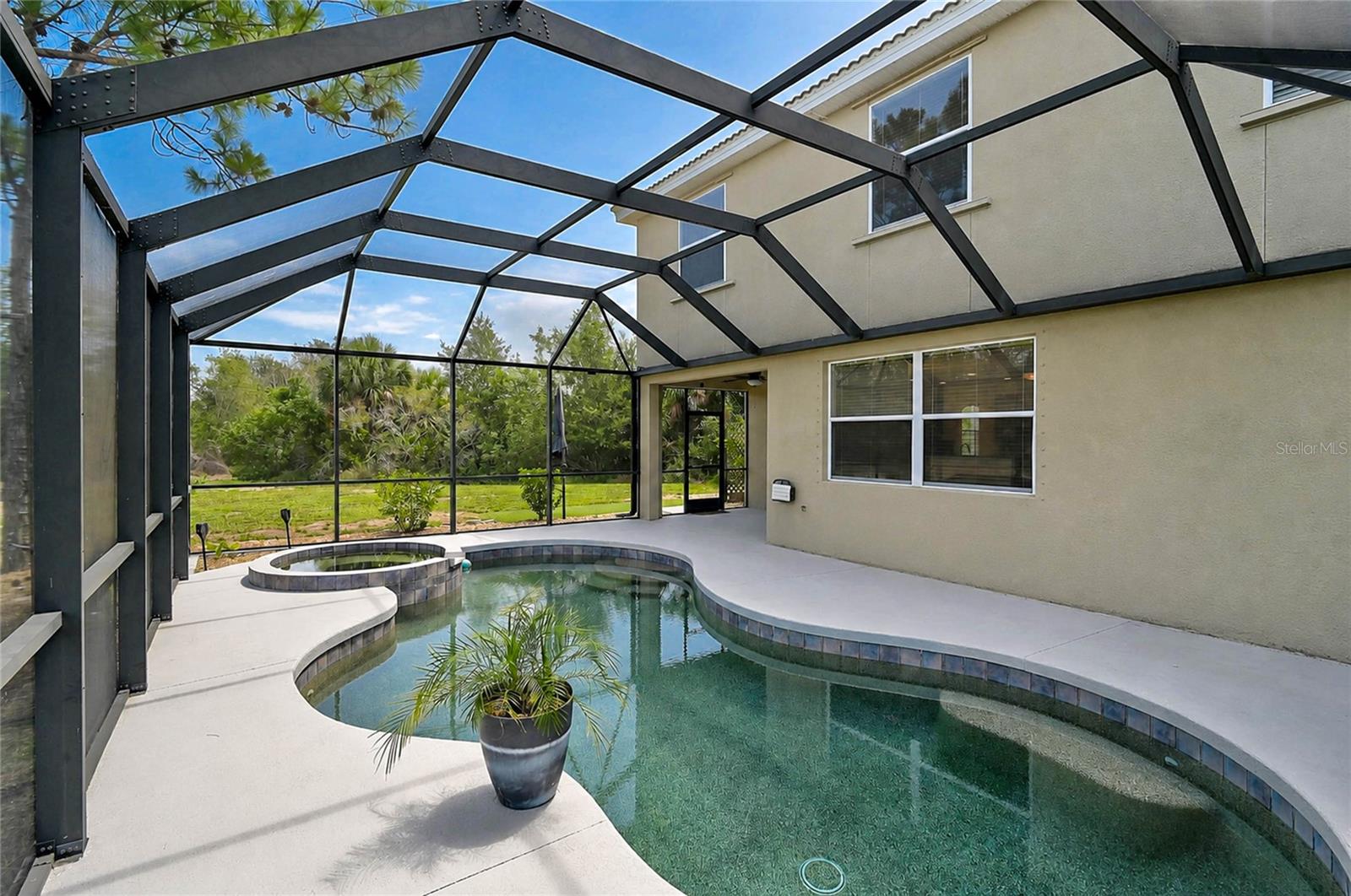 STONEYBROOK AT VENICE UNIT 5 - Residential