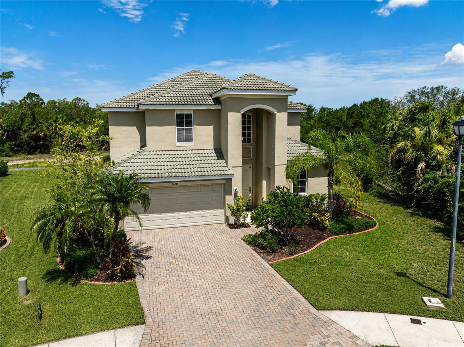 STONEYBROOK AT VENICE UNIT 5 - Residential