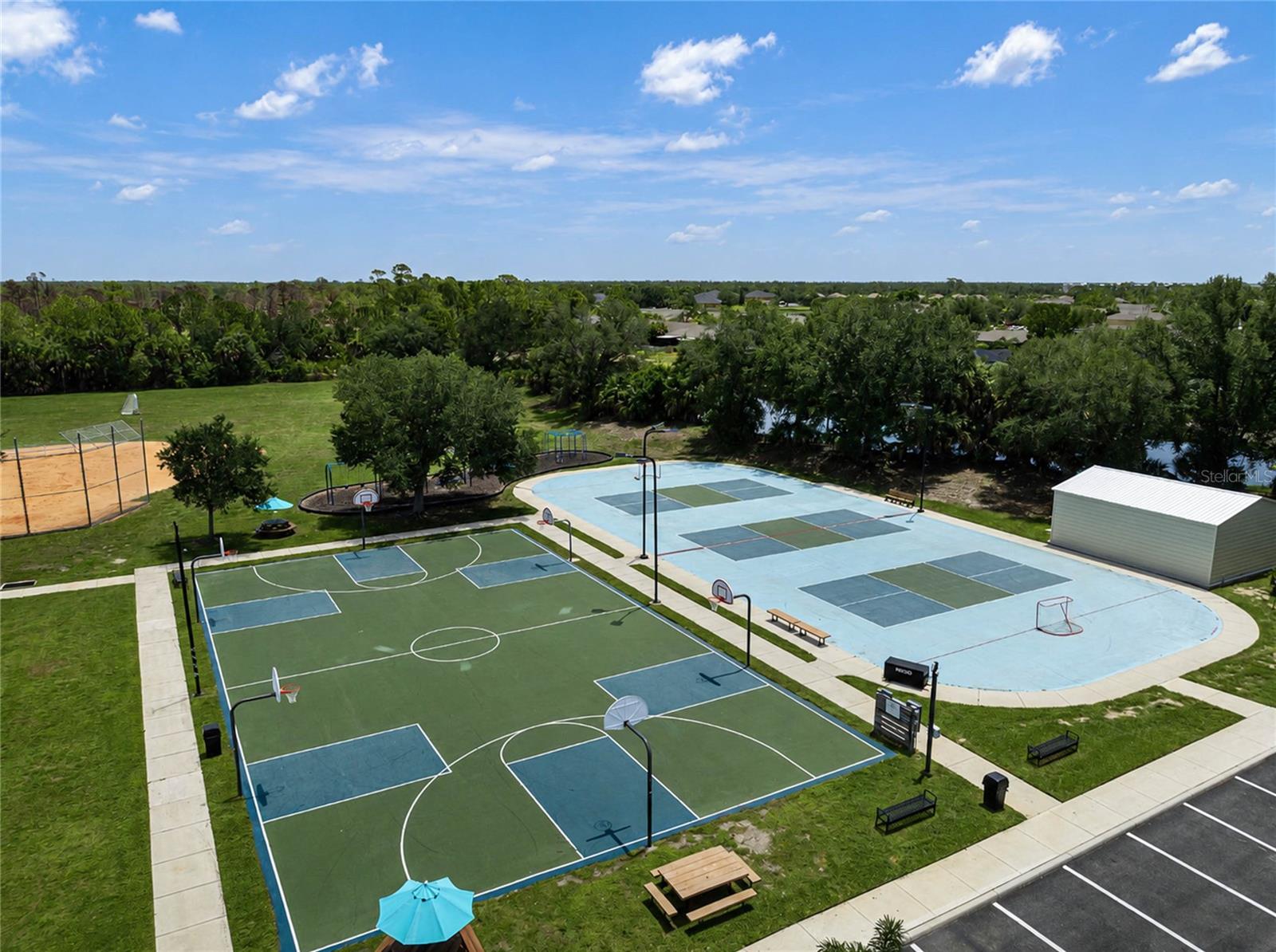 STONEYBROOK AT VENICE UNIT 5 - Residential