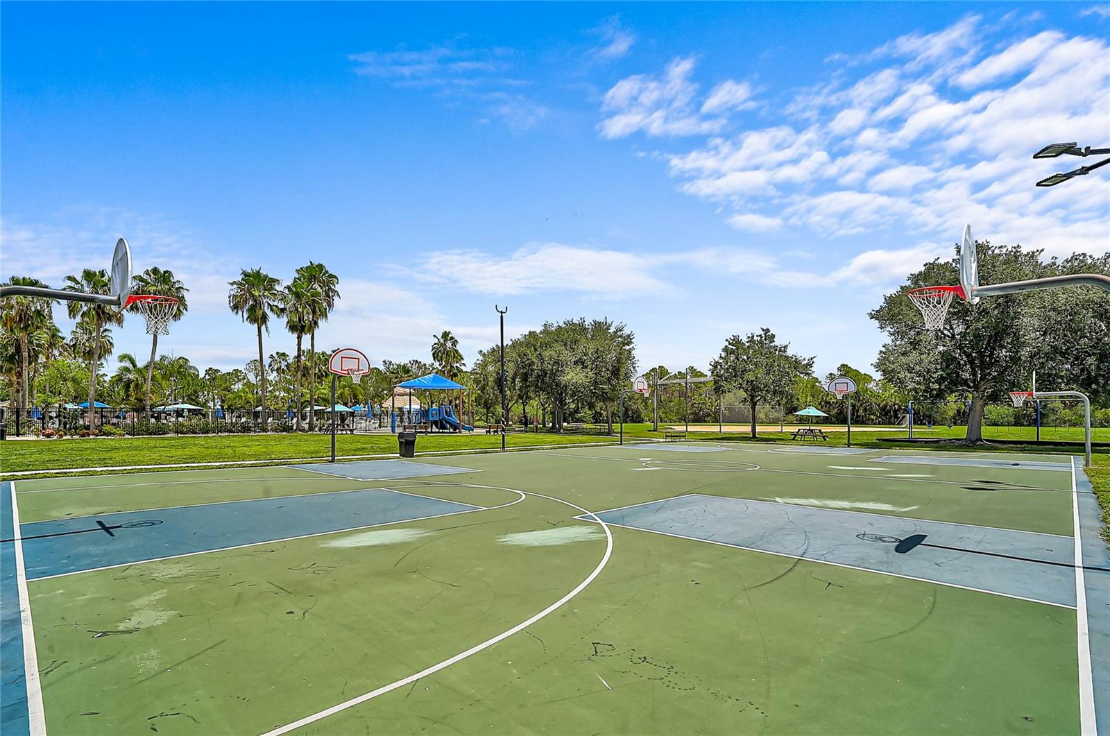 STONEYBROOK AT VENICE UNIT 5 - Residential