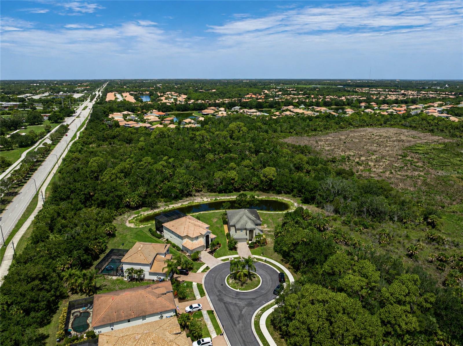 STONEYBROOK AT VENICE UNIT 5 - Residential