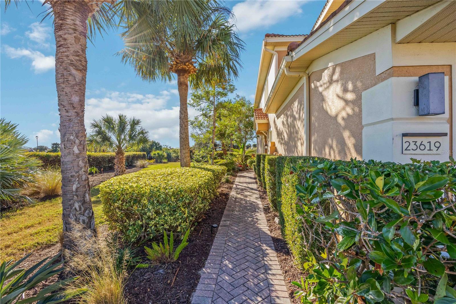 SARASOTA NATIONAL - Residential
