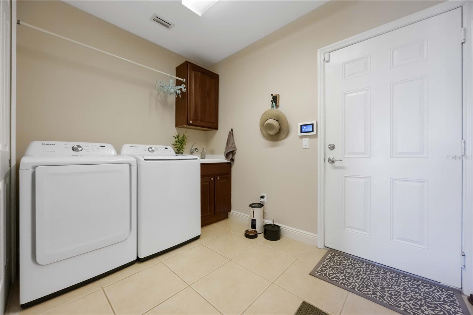 SARASOTA NATIONAL - Residential