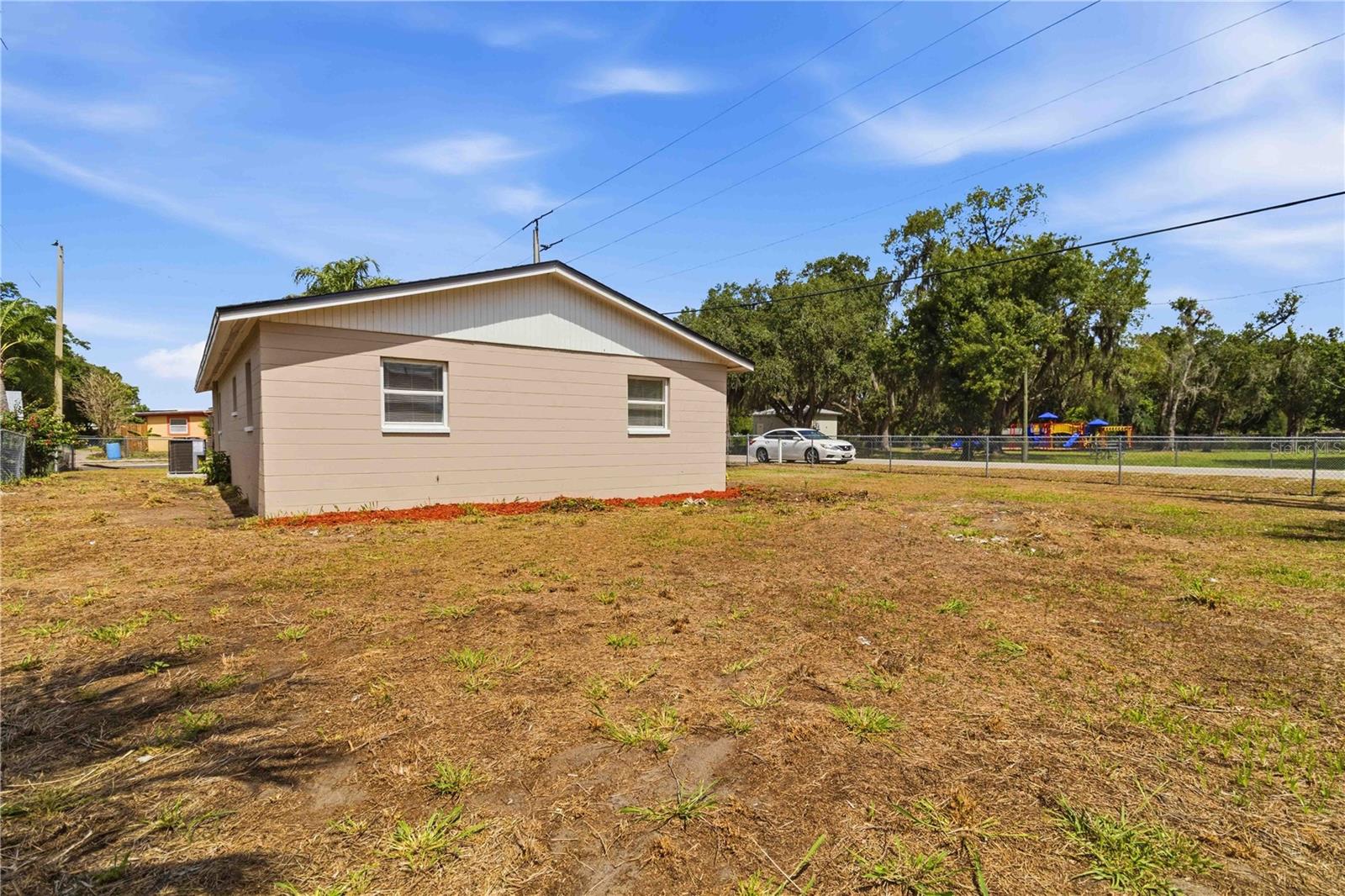 GOLDEN MELODY - Residential
