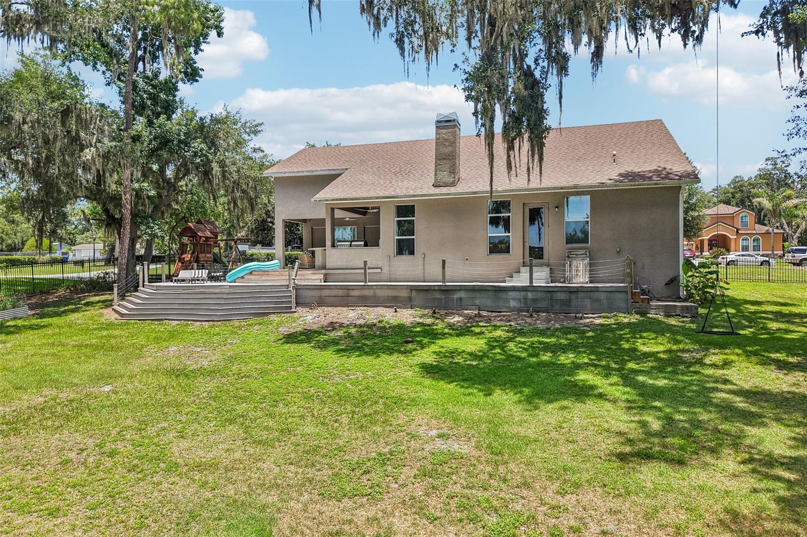 VERANDAH SUB - Residential