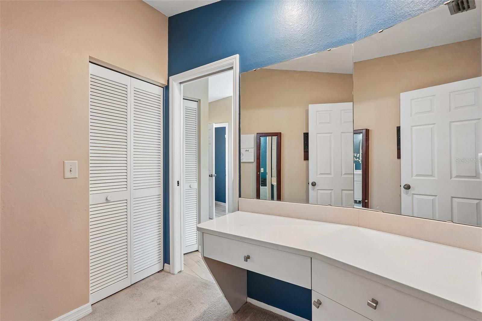 GULF GATE EAST - Residential