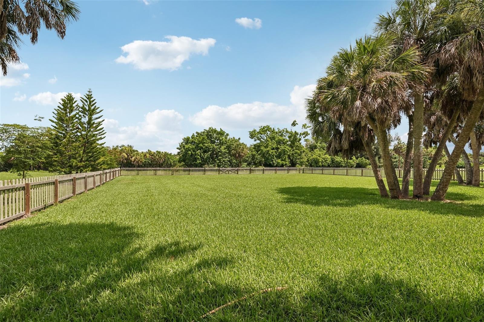 GULF GATE EAST - Residential