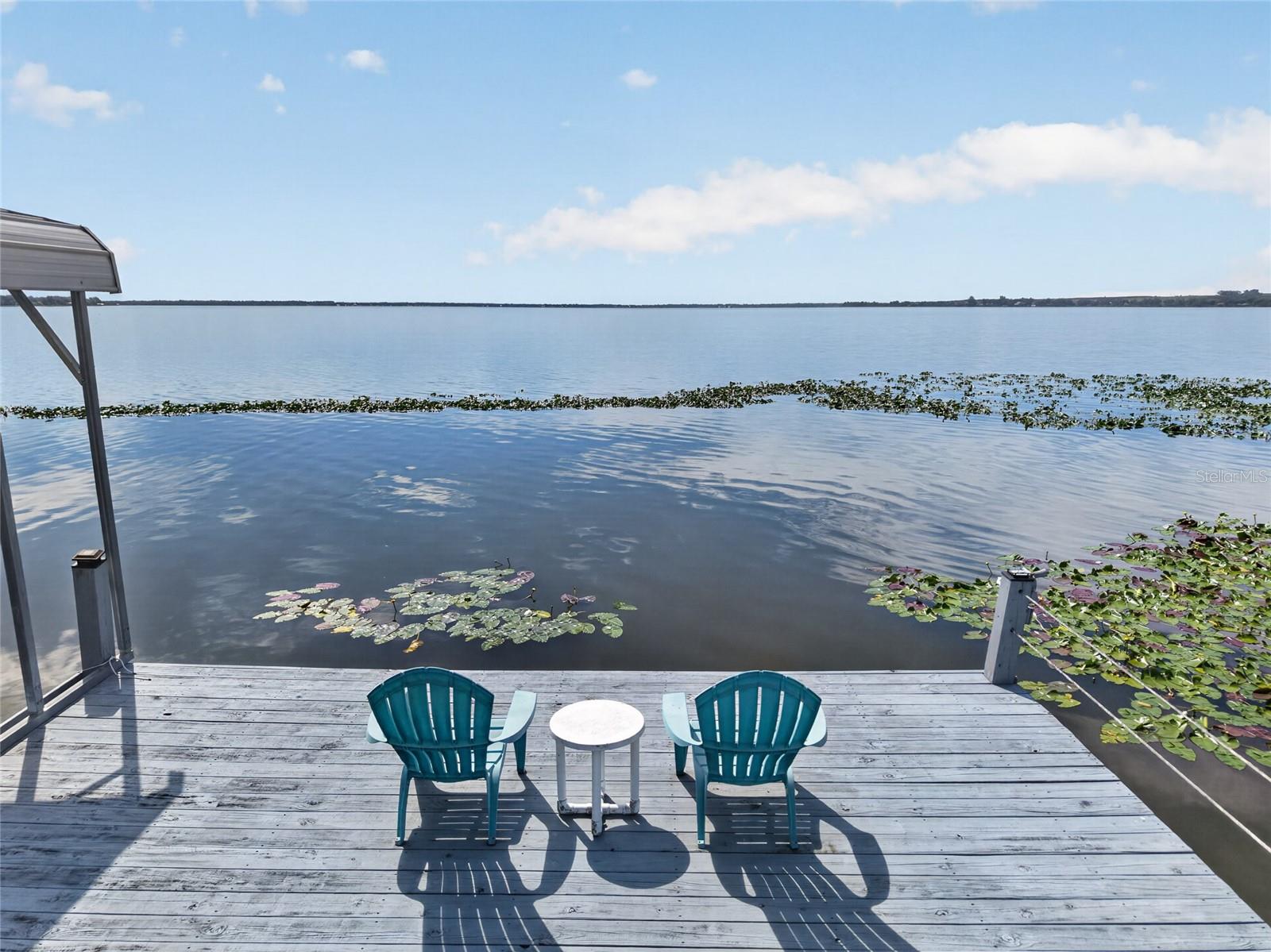 LAKE SIDE TERRACE - Residential