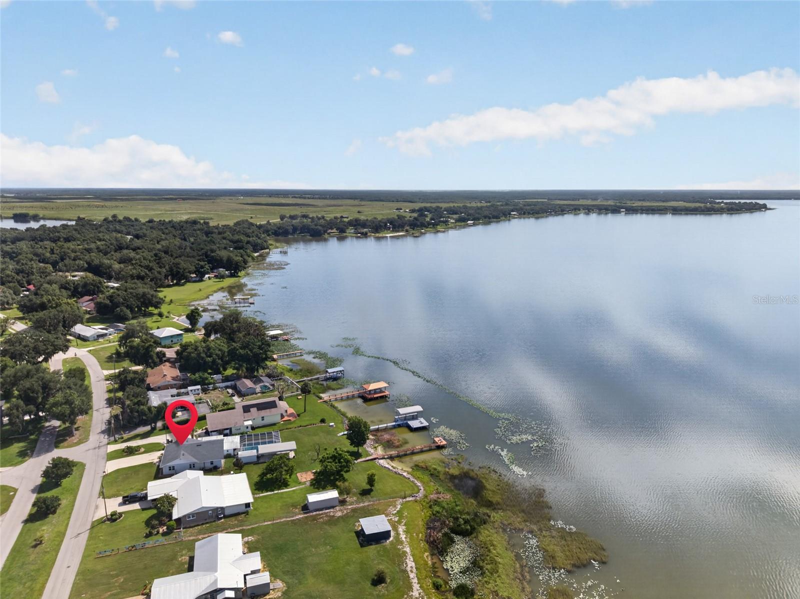 LAKE SIDE TERRACE - Residential