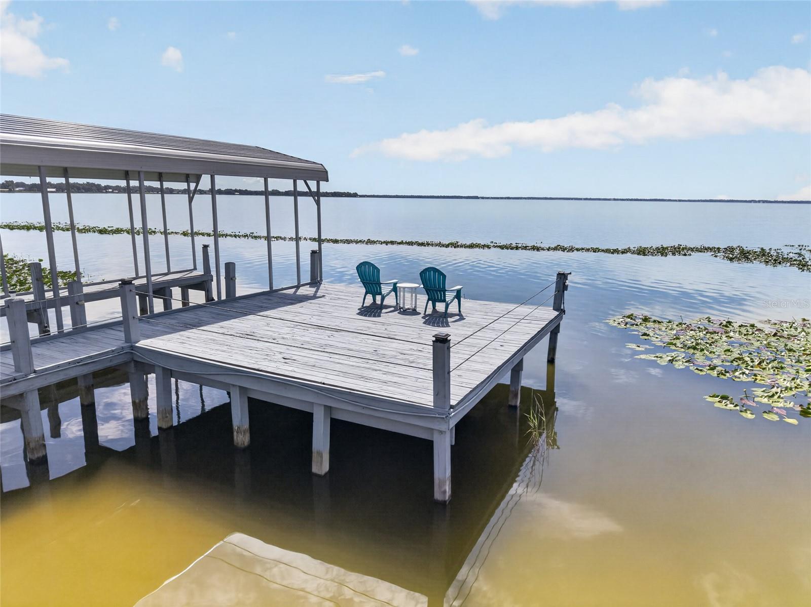 LAKE SIDE TERRACE - Residential