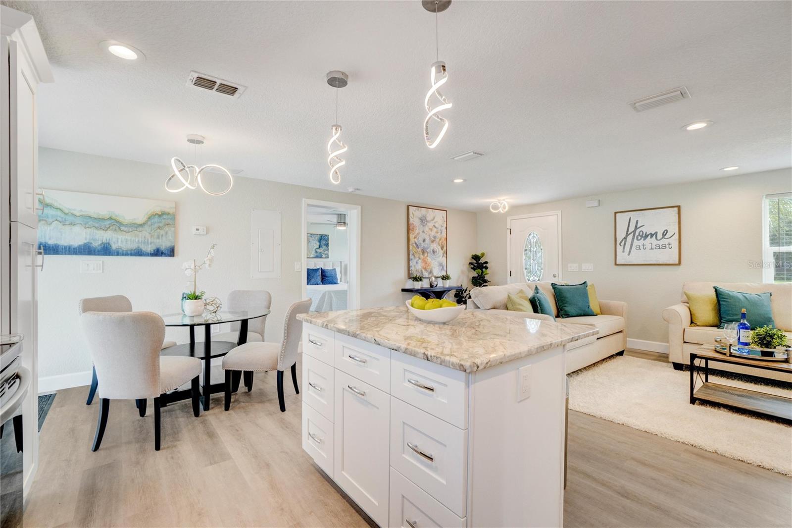 PLANTATION ESTATES UNIT 24 - Residential