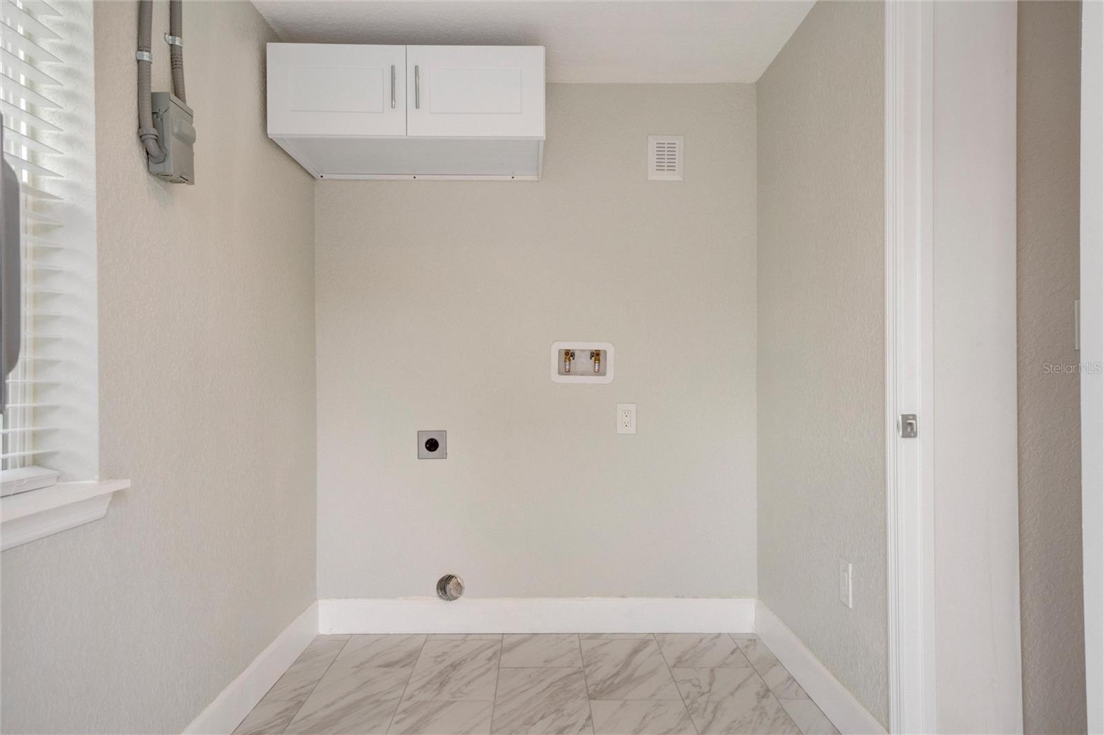 PLANTATION ESTATES UNIT 24 - Residential