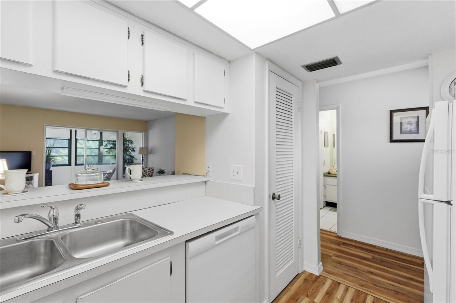 WINDRUSH BAY CONDO - Residential