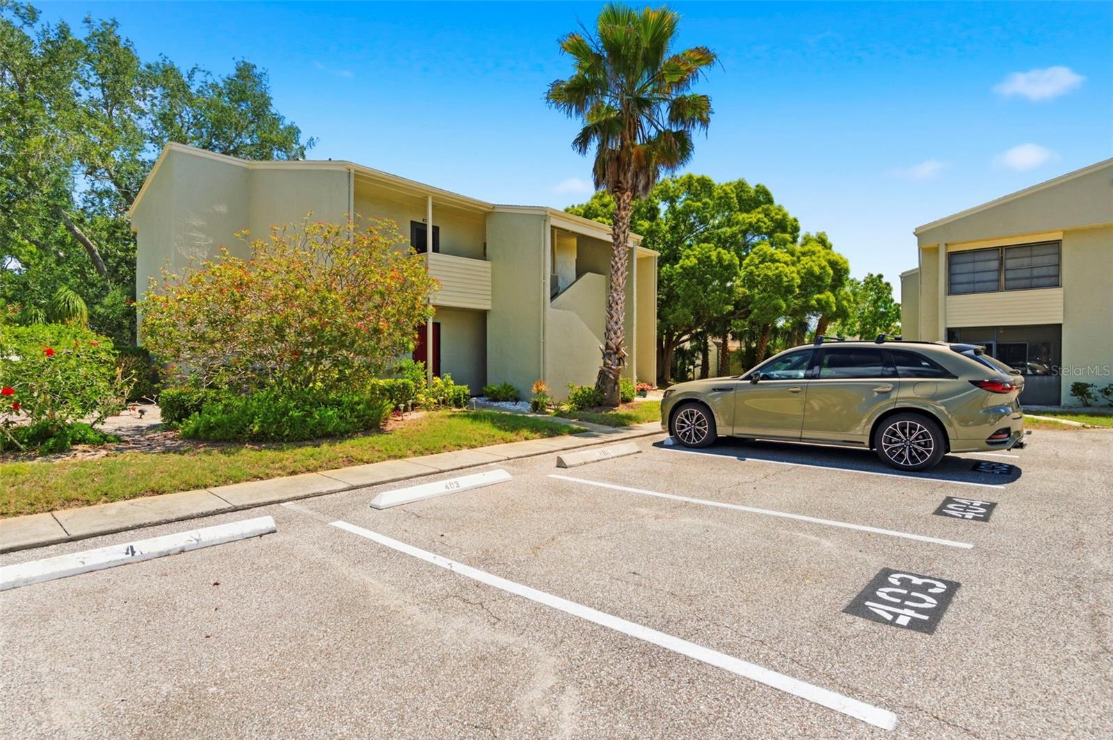 WINDRUSH BAY CONDO - Residential