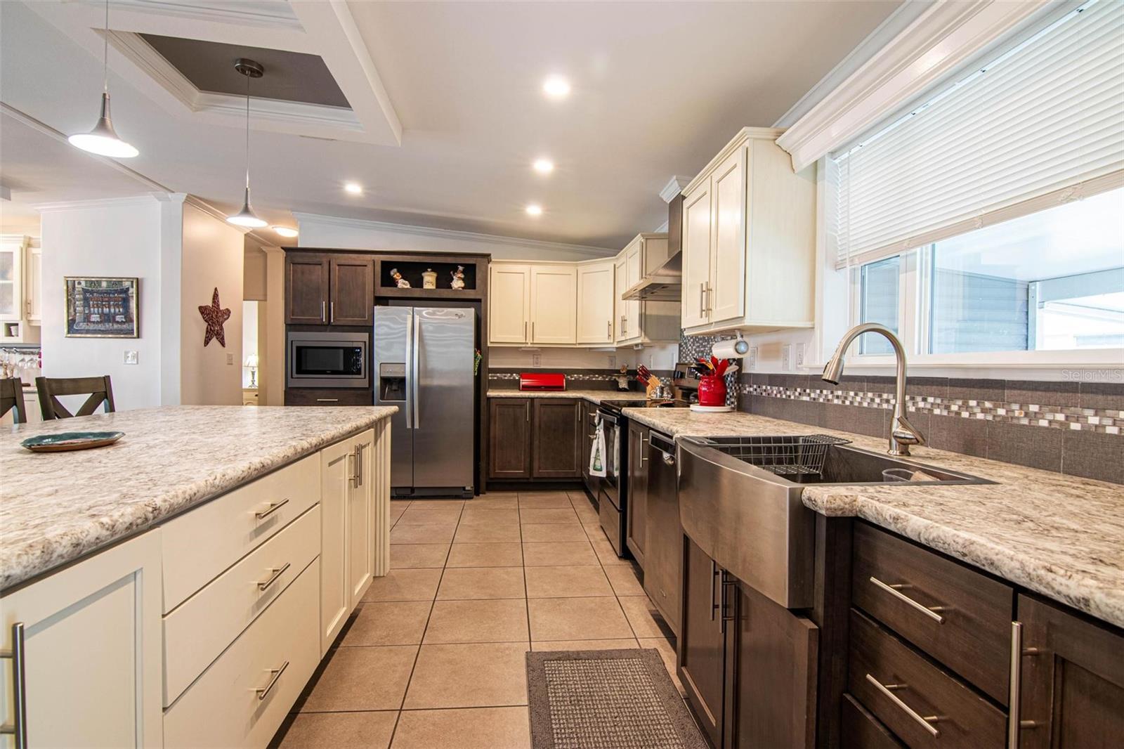 6 LAKES COUNTRY CLUB CO-OP - Residential