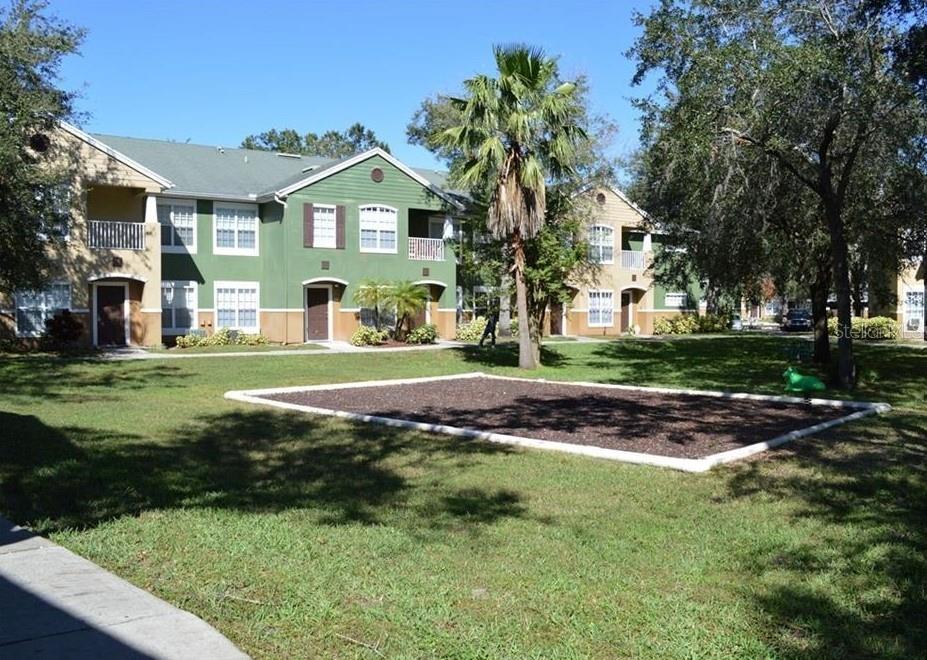 SUNERT LAKE - Residential