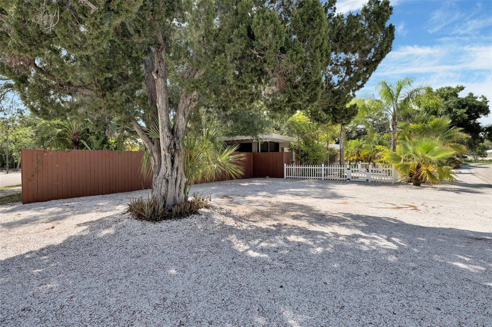 LOMA LINDA PARK RESUB - Residential