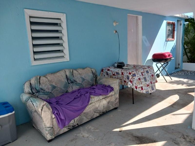 ESPERANZA COMM. - Residential