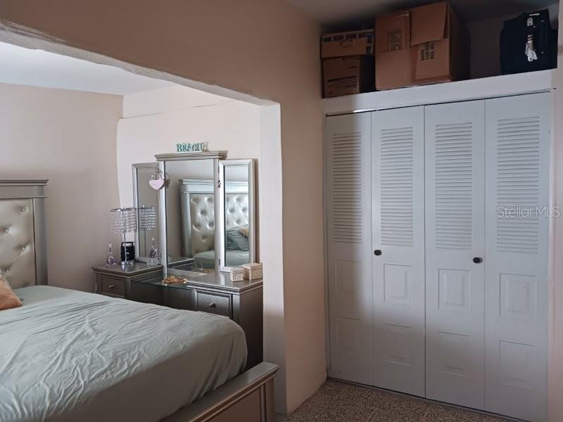 ESPERANZA COMM. - Residential