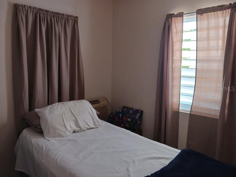 ESPERANZA COMM. - Residential