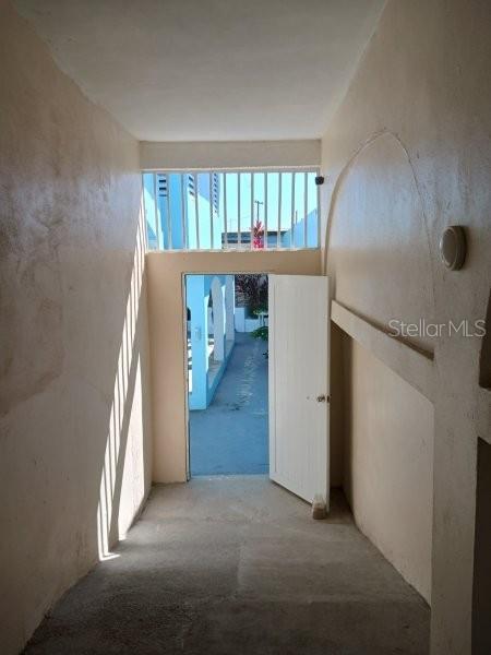 ESPERANZA COMM. - Residential
