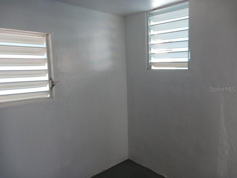 ESPERANZA COMM. - Residential