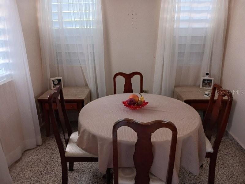 ESPERANZA COMM. - Residential