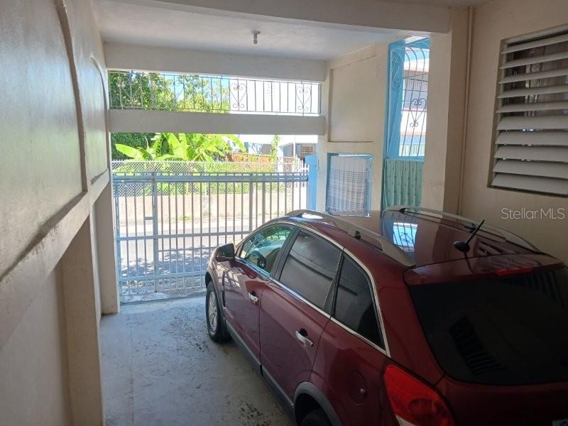 ESPERANZA COMM. - Residential