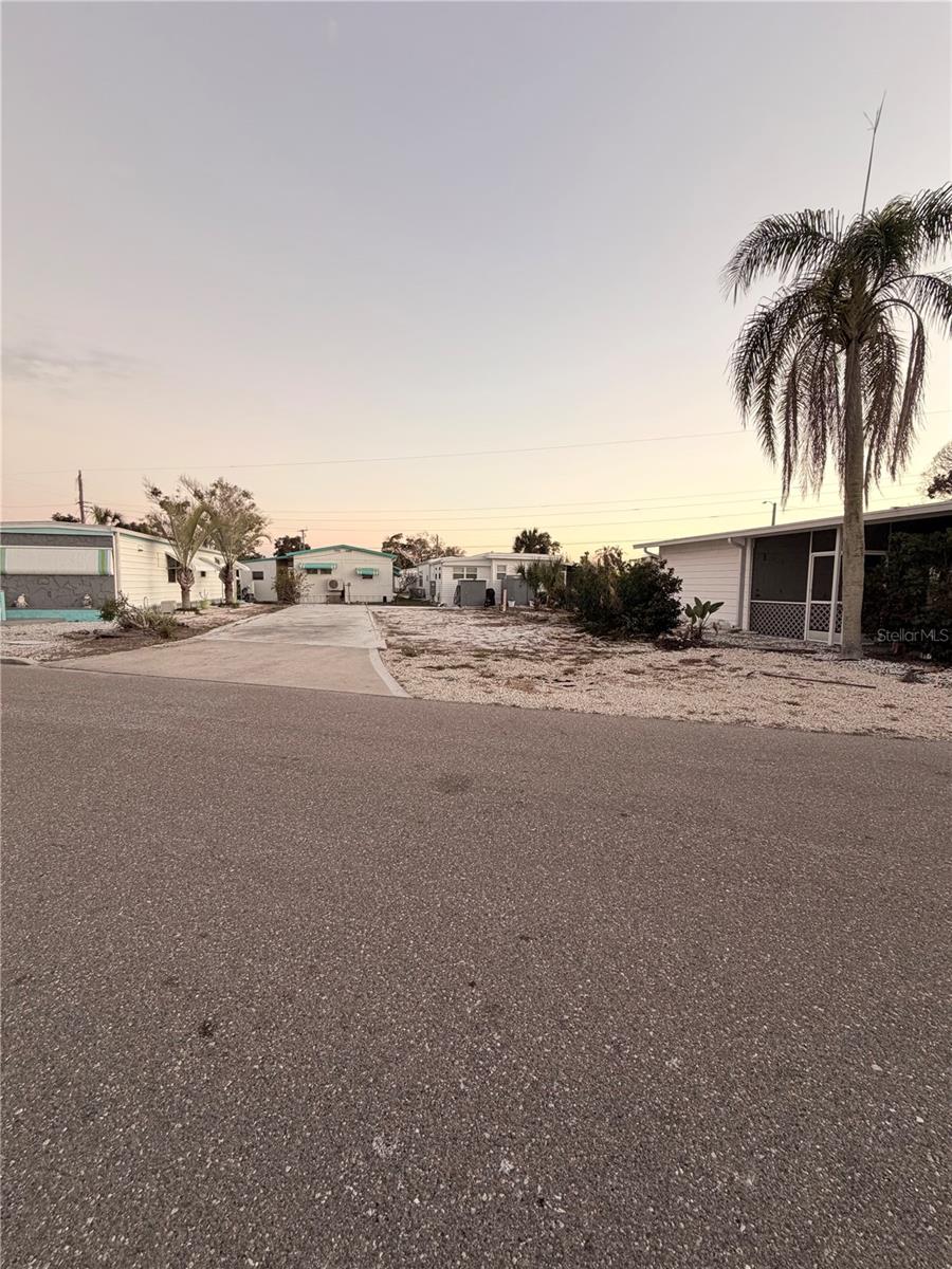 TRAILER ESTATES FOURTH ADD - Land