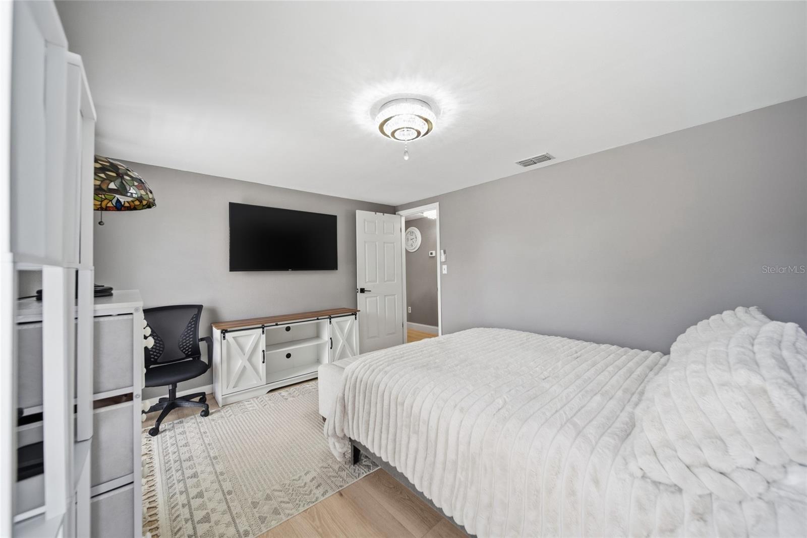 EMBASSY HILLS - Residential