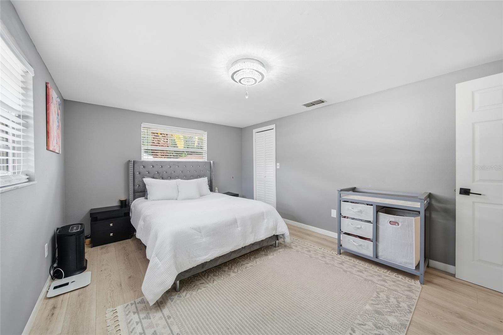 EMBASSY HILLS - Residential