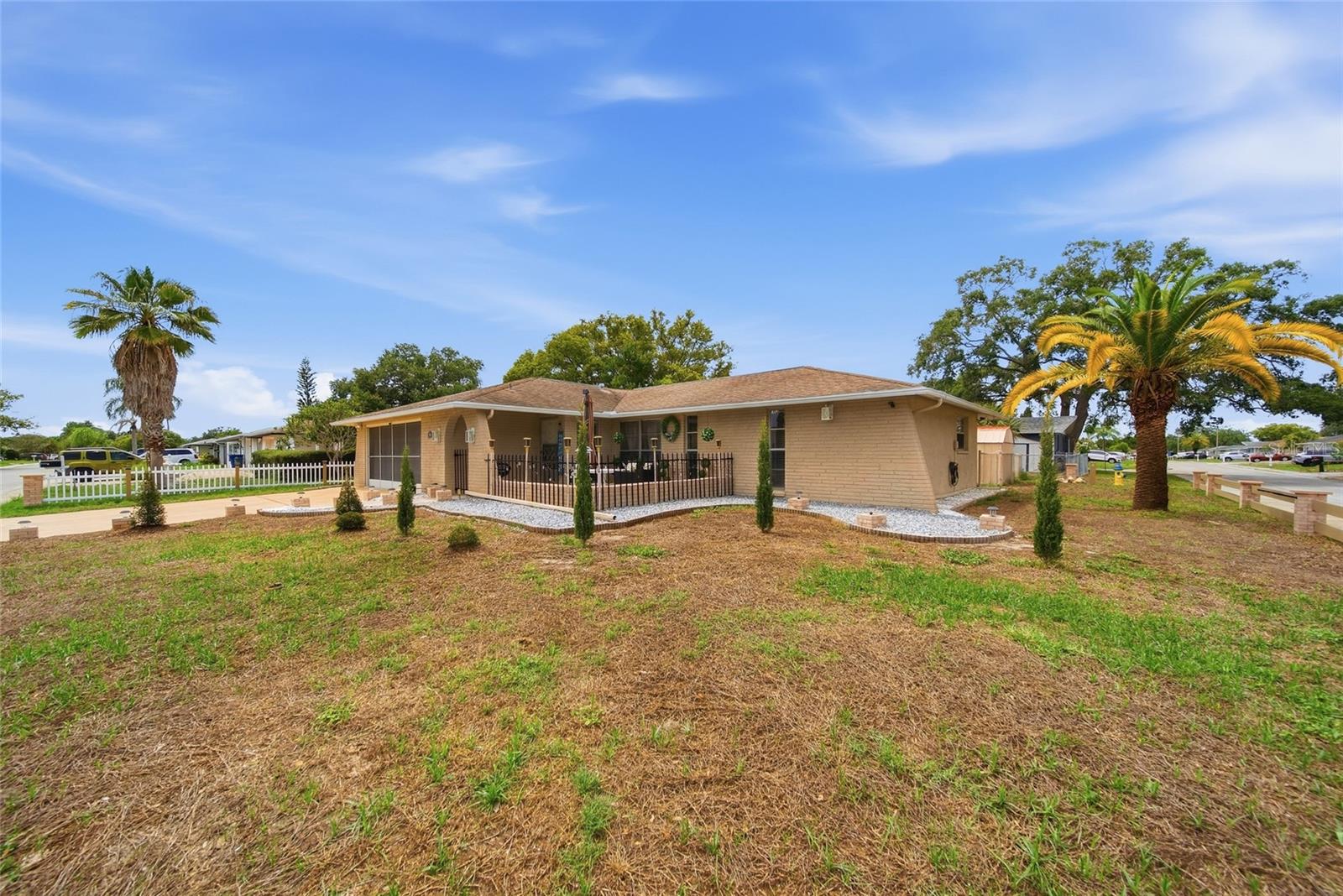 EMBASSY HILLS - Residential