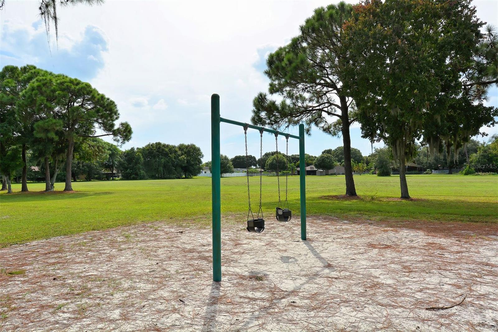 WHITFIELD COUNTRY CLUB - Residential