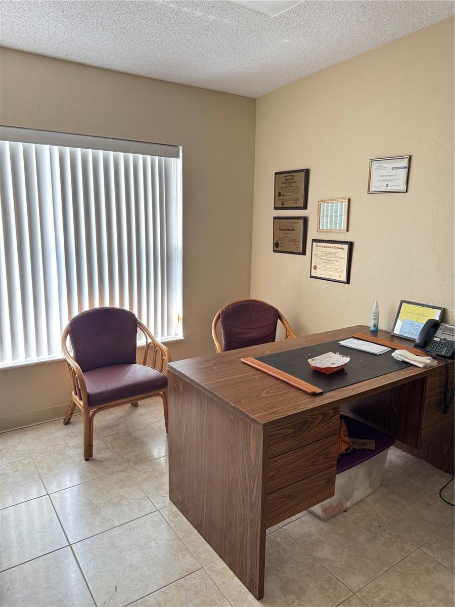 FLORIDA SHORES - Commercial Sale