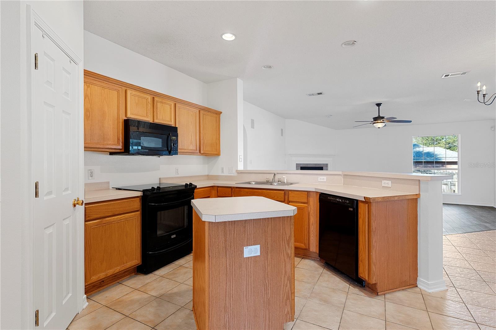 CRYSTAL CREEK - Residential