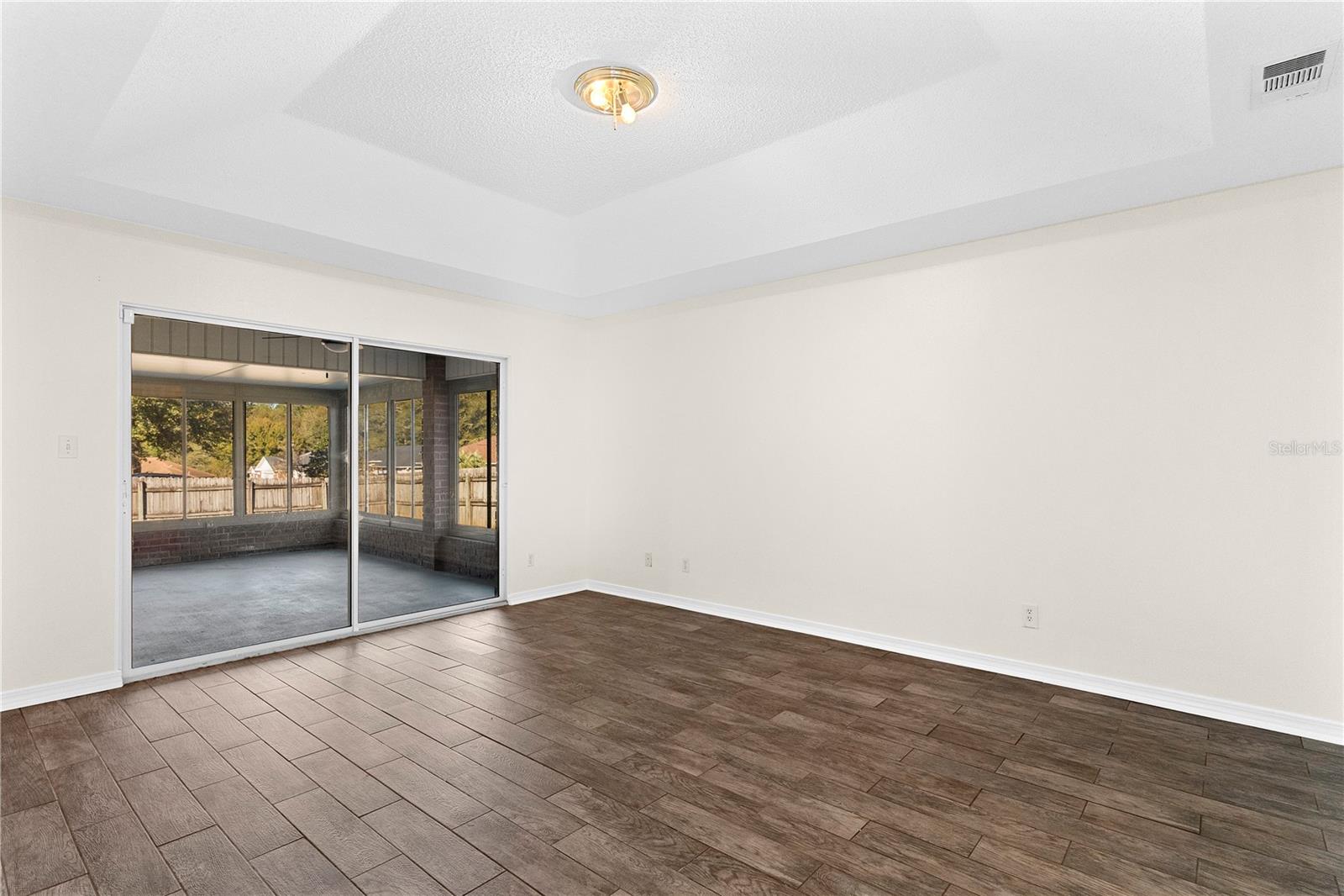 CRYSTAL CREEK - Residential