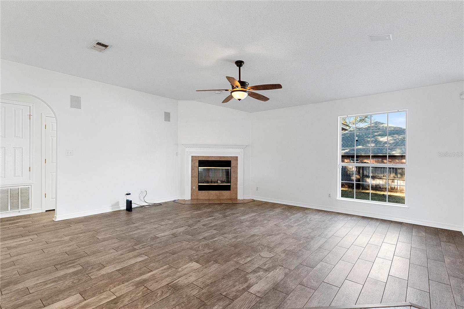 CRYSTAL CREEK - Residential
