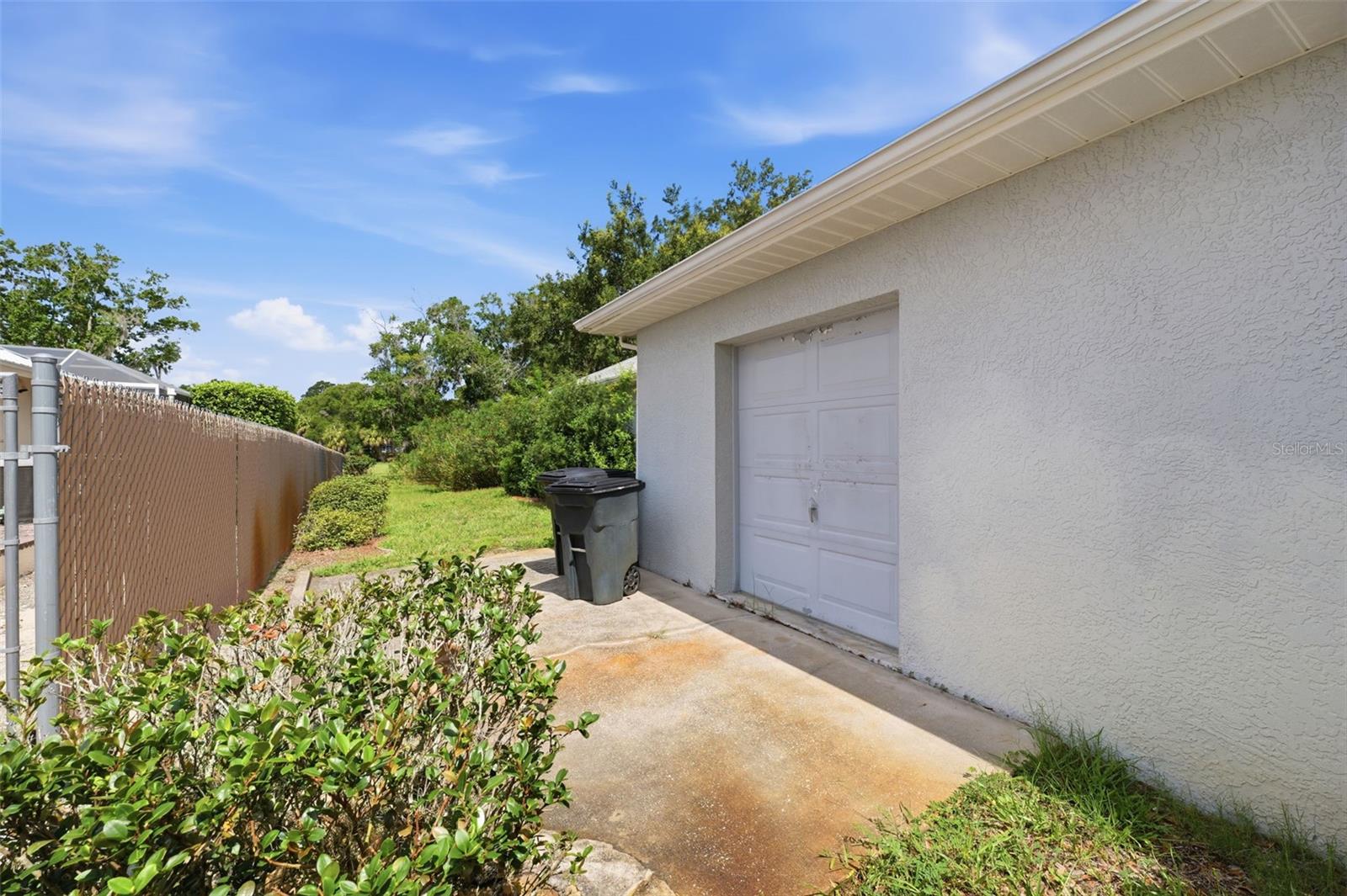 PARADISE COUNTRY CLUB UNIT 02 - Residential