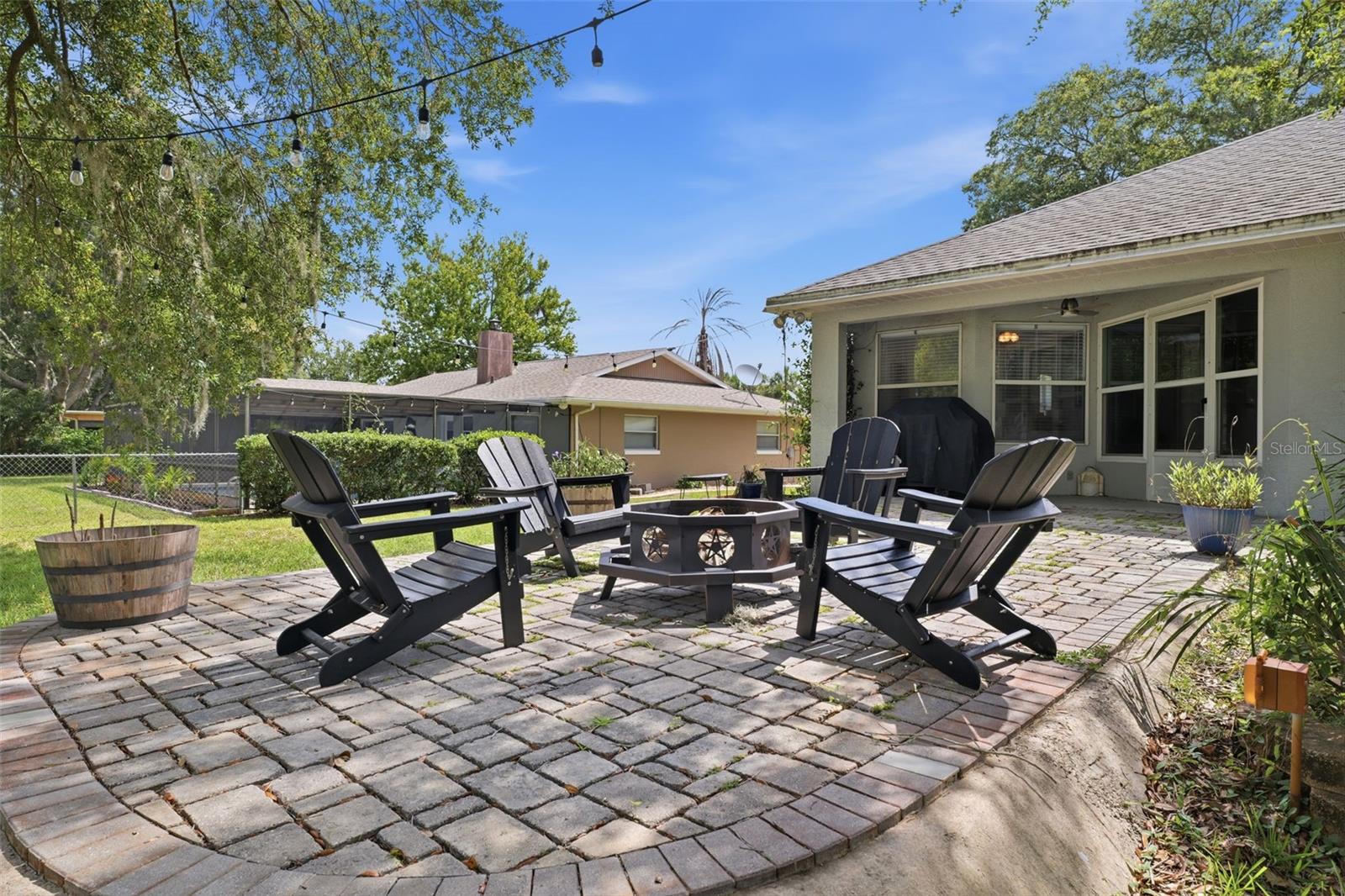 PARADISE COUNTRY CLUB UNIT 02 - Residential