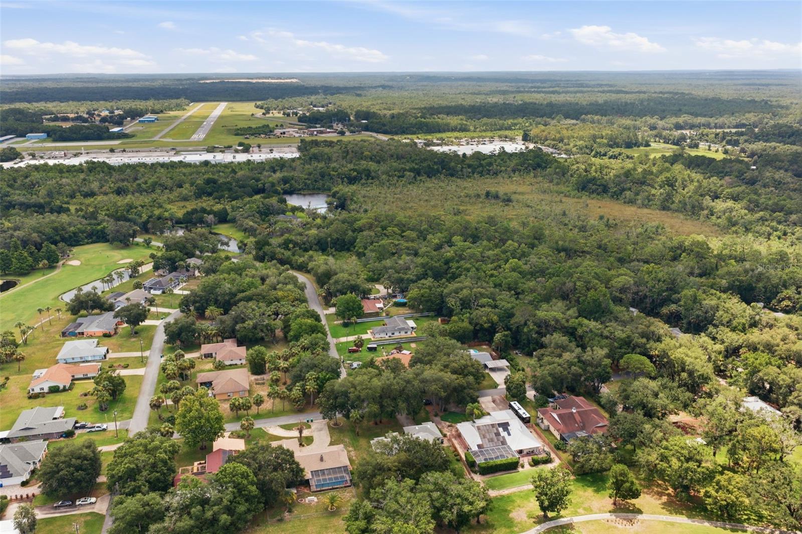 PARADISE COUNTRY CLUB UNIT 02 - Residential