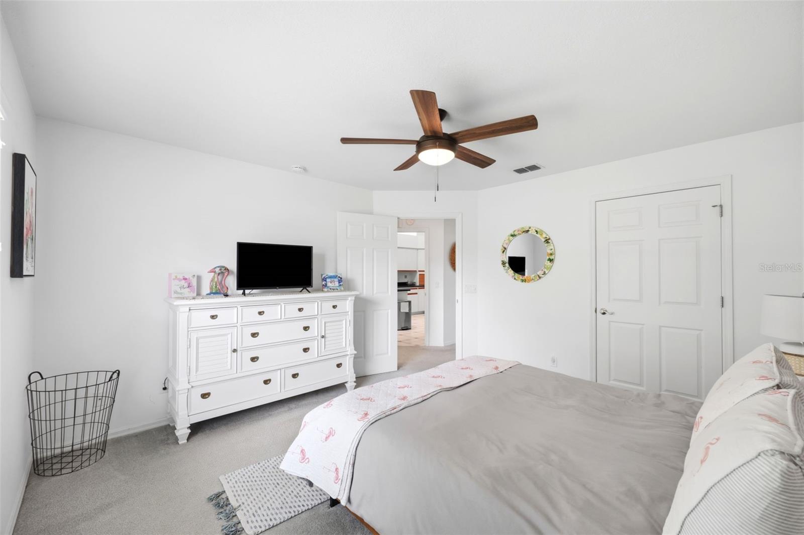 PARADISE COUNTRY CLUB UNIT 02 - Residential