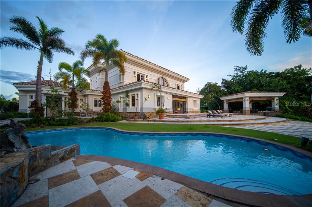 DORADO COUNTRY ESTATES - Residential