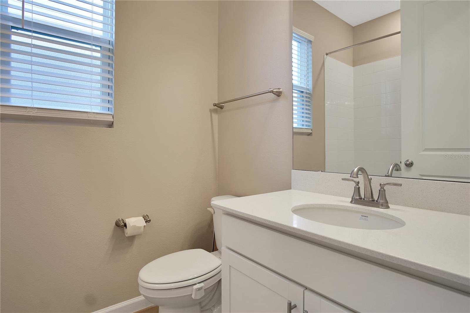 SCENIC TERRACE SOUTH PH I - Residential Lease
