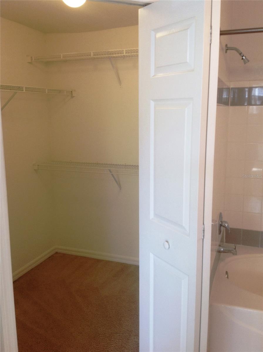 HAMPTONS/METROWEST - Residential Lease