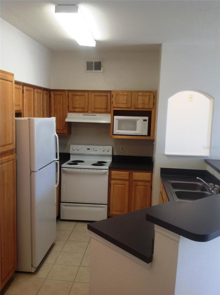 HAMPTONS/METROWEST - Residential Lease