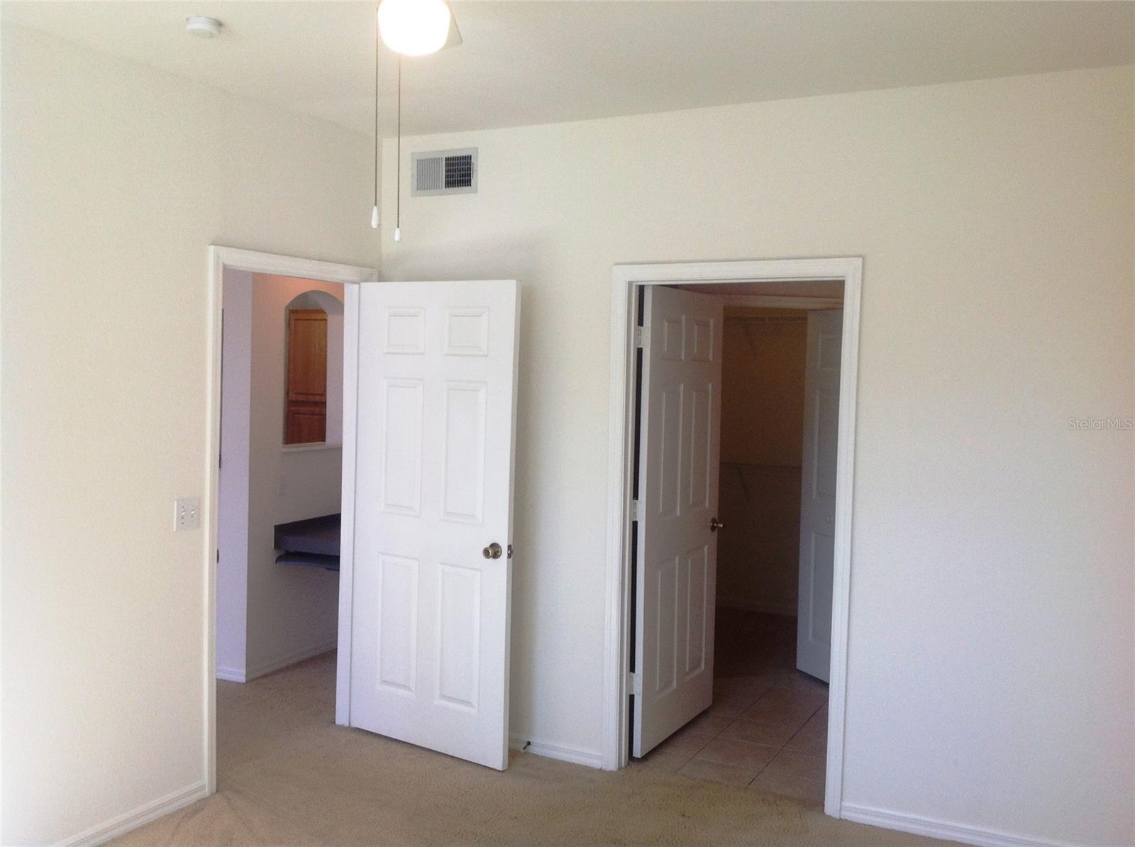 HAMPTONS/METROWEST - Residential Lease