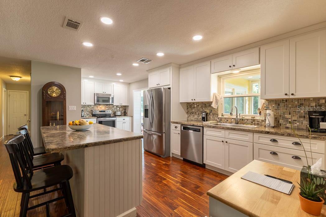 LAKE HELEN BLK 102 - Residential